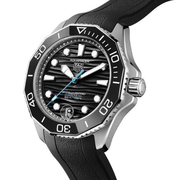 TAG Heuer Aquaracer Professional 300 Black Dial Black Rubber Strap Watch, 42mm