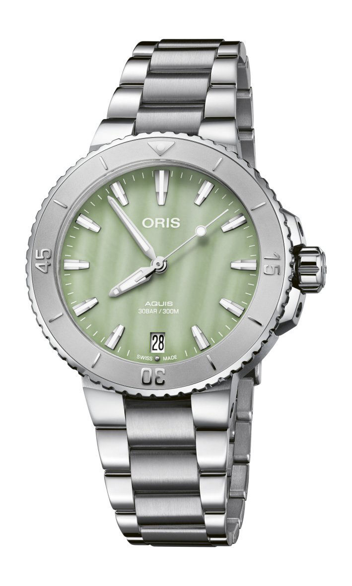 Oris Aquis Date Watch Green Dial 36.5mm