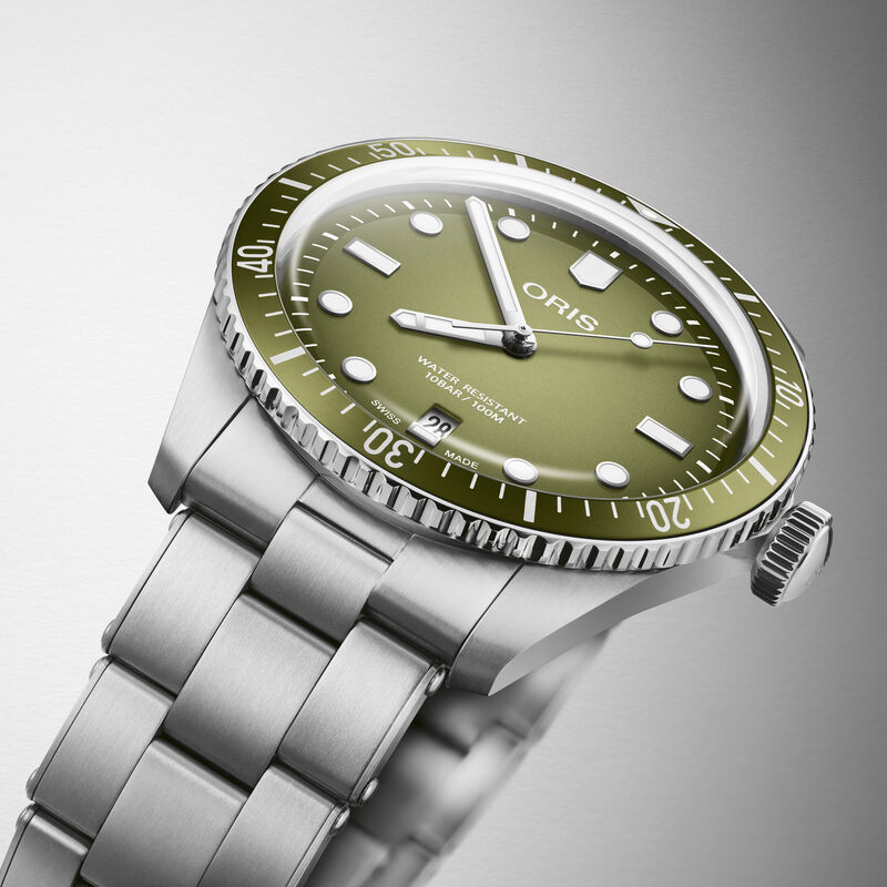 Oris Divers Sixty-Five Date Green Dial Watch, 40 mm image number 2