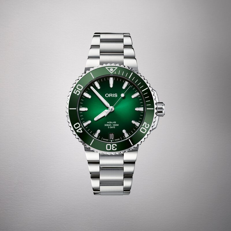 Oris Aquis Calibre 400 Watch Green Dial 41.50mm