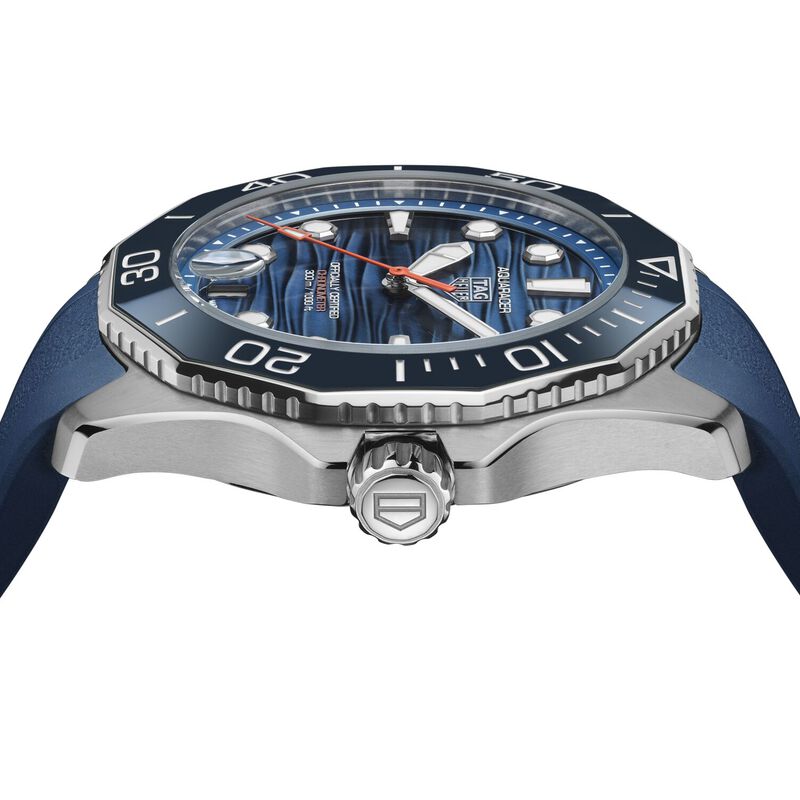 TAG Heuer Aquaracer Professional 300 Blue Dial Blue Rubber Strap Watch, 42mm image number 2