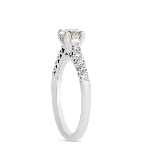 Round Diamond Engagement Ring, Platinum