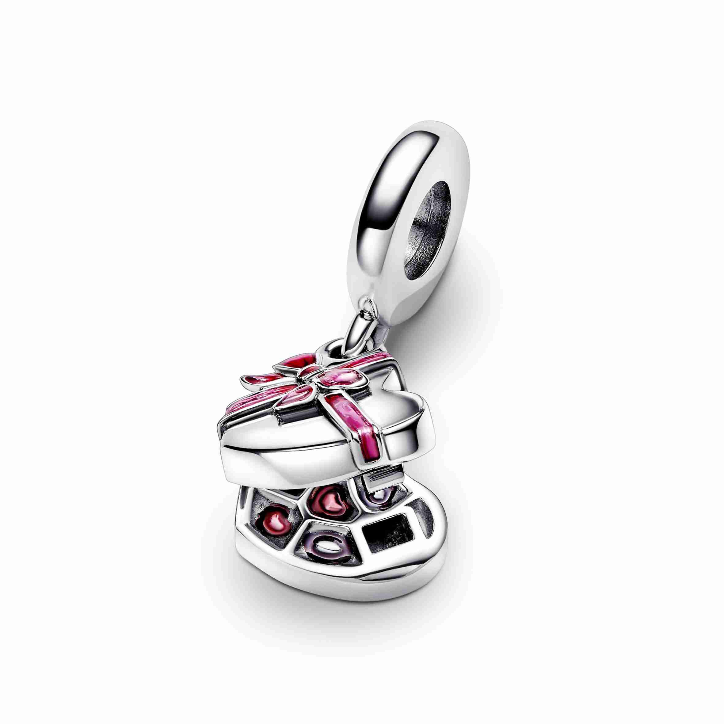 Pandora 2024 present charm