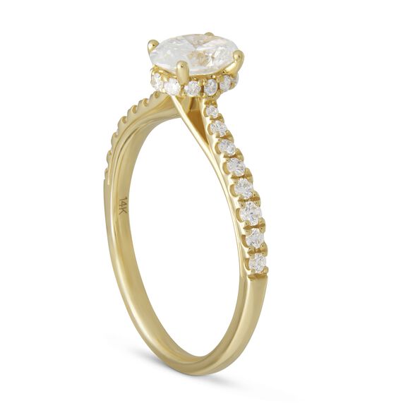 Oval Diamond Ring in 14K Yellow Gold