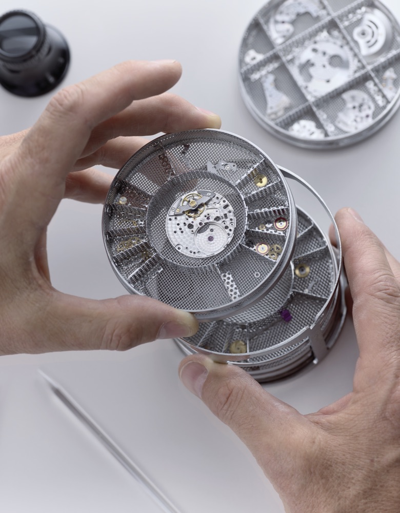 Cleaning of Rolex components